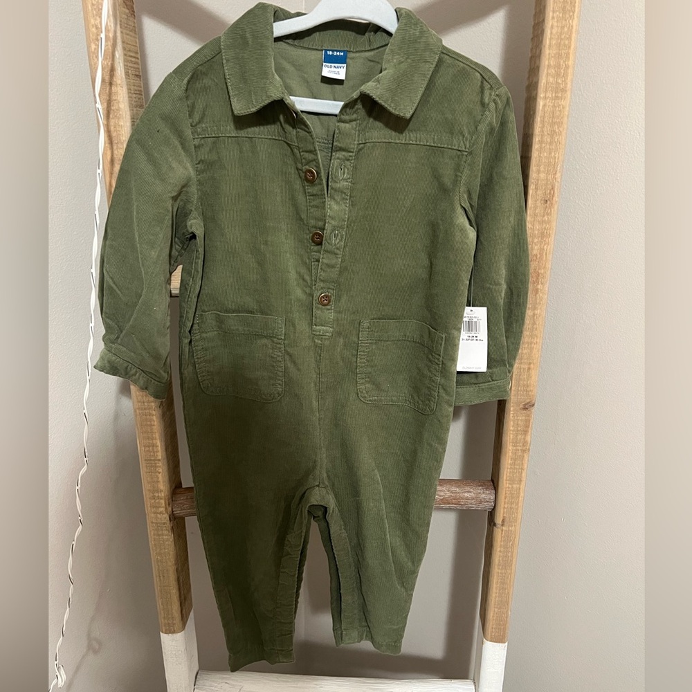 NWT Old navy jumpsuit baby/ toddler girl